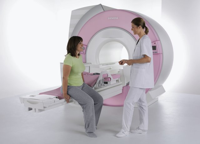 Siemens Magnetom Espree Pink 1.5T MRI System